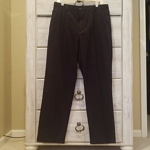 Men's Twill Pleated Front Pants